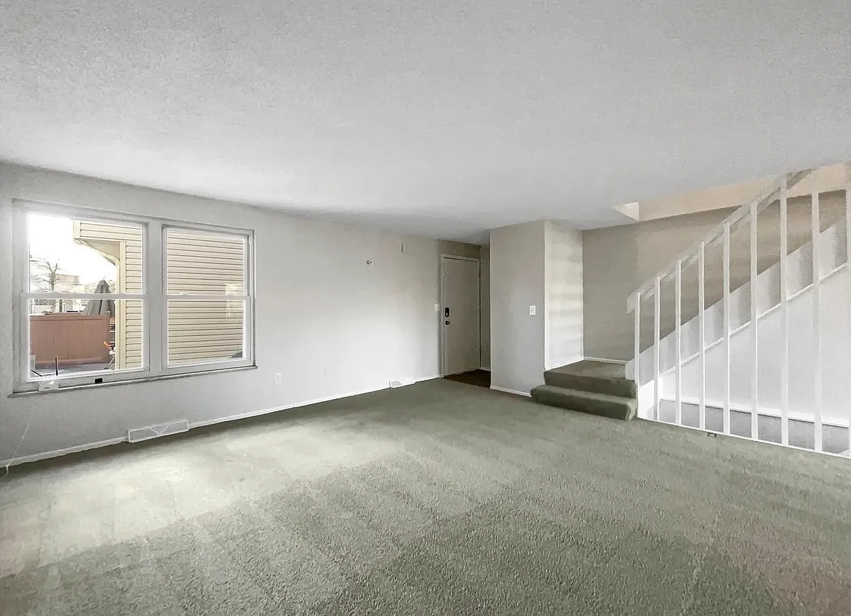 Building Photo - 4262 E Maplewood Way