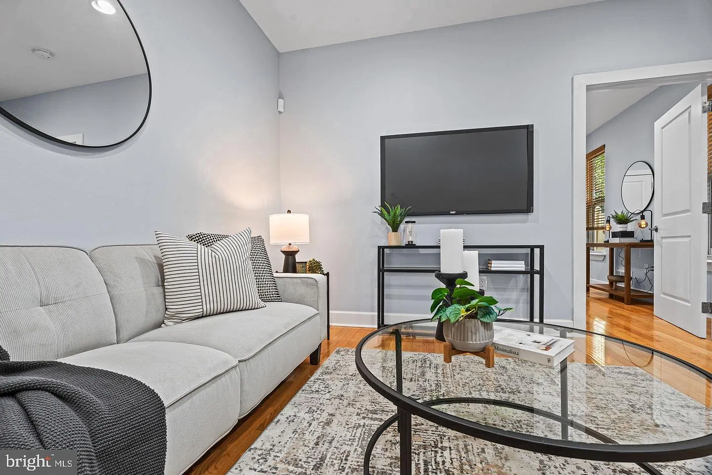 2 bed, 2.0 bath, 1418 sqft, $2,200 — Photo 3