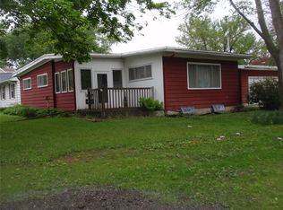 2215 12th Ave, Marion, IA 52302