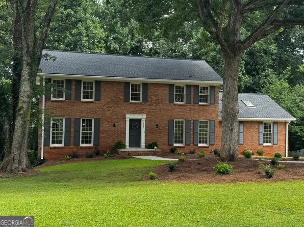 2302 Smokehouse Path, Lawrenceville, GA 30044