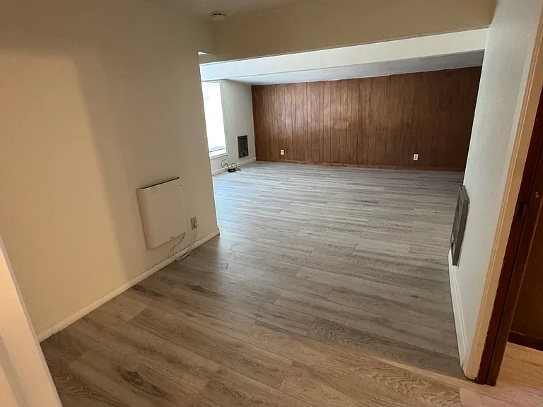 510 S Weed Blvd #B — Photo 4