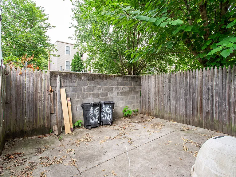 1604 N Bouvier St — Photo 9