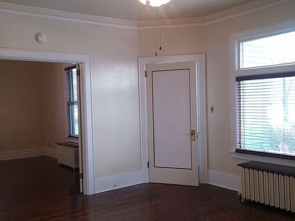 5th image of 100 Daly Ave