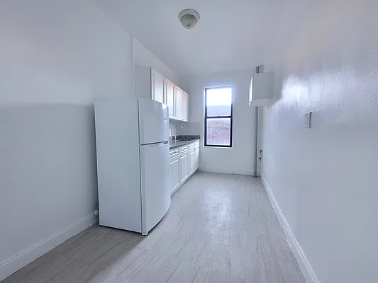 Rented by Bruma Realty LLC | media 2