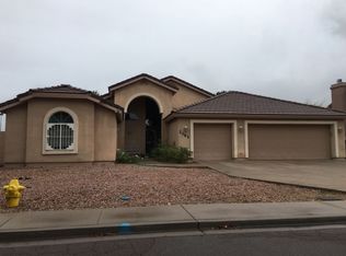 2065 N Almond Cir, Mesa, AZ 85213