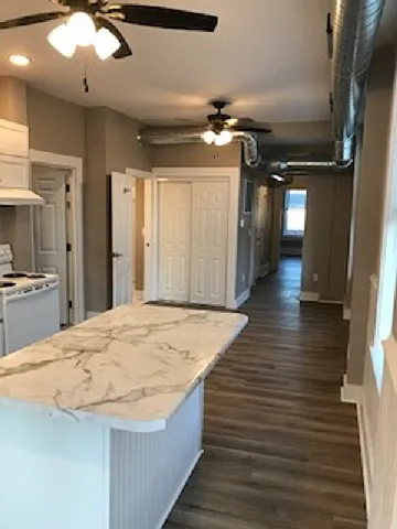 1 bed, 950 sqft, $1,195 — Photo 4