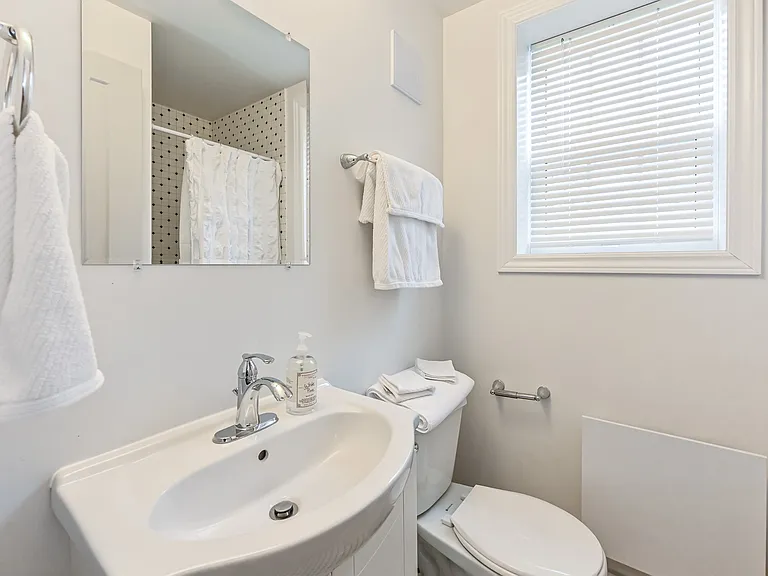 2014 Edinburgh Dr — Photo 1