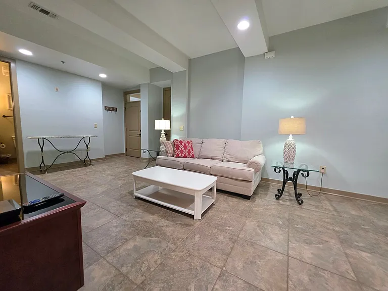 1430 Regency Rd #B104 — Photo 4