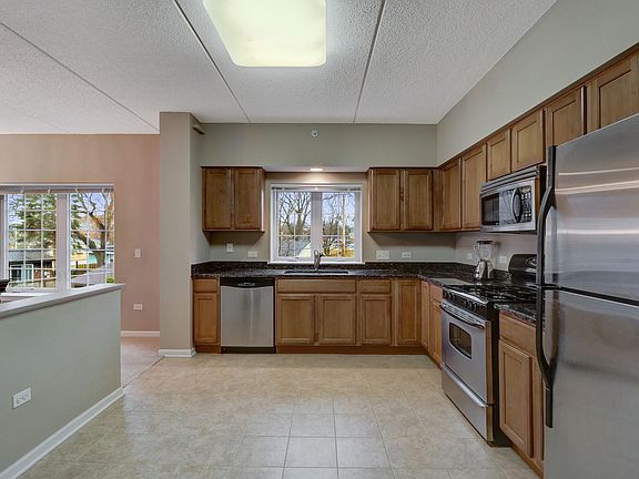 3rd image of 3501 Wellington Ct Unit 211