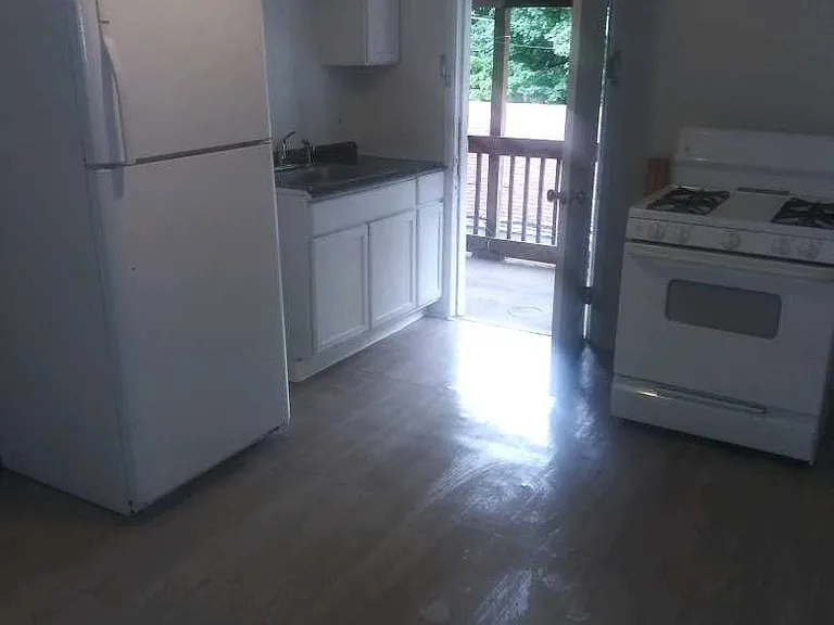 818 Shorb Ave NW #3 — Photo 1