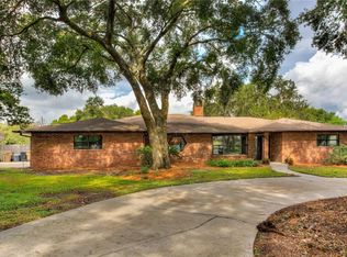 5235 Royal Oak Dr, Fruitland Park, FL 34731