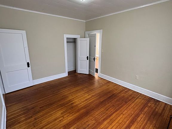 5th image of 1734 Rocky Hollow Rd