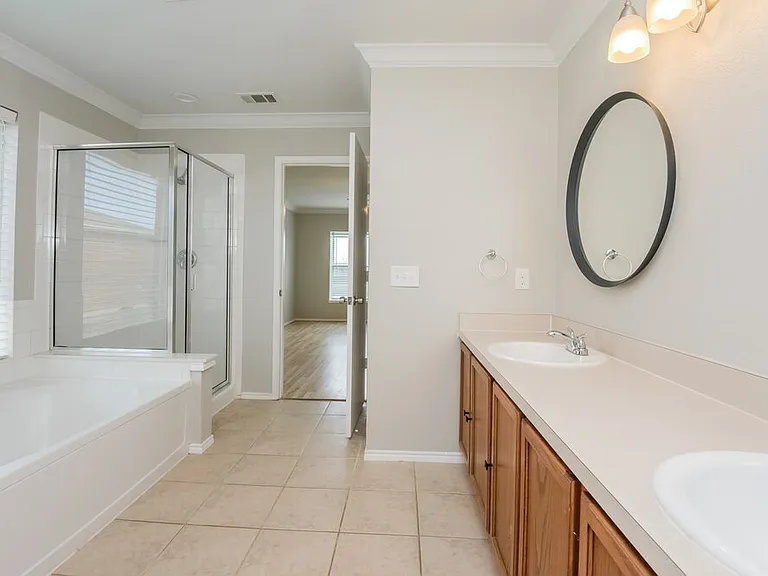 4521 Napa Valley Dr — Photo 12