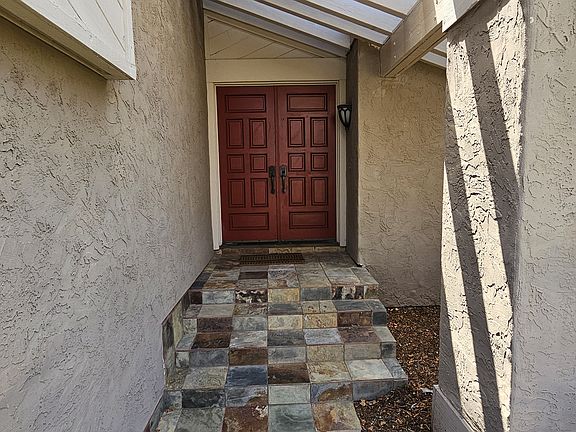 3rd image of 11655 Petirrojo Ct