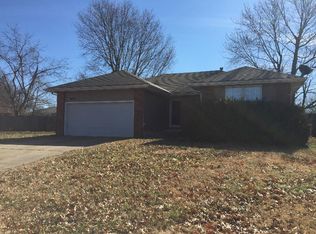 2804 W Primrose Ln, Springfield, MO 65807