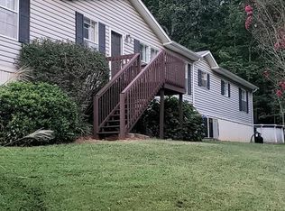 8275 Back Valley Rd, Evensville, TN 37332