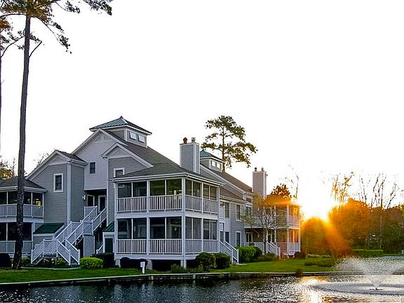 3rd image of 12003 Lakeside Cir