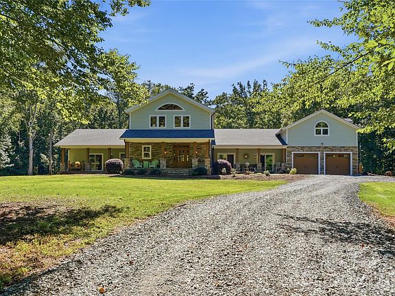 3rd image of 317 Windmill Ln