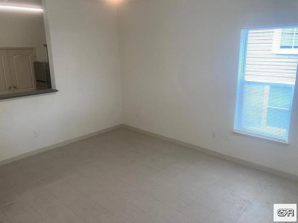 *Single Family Rental — Photo 4