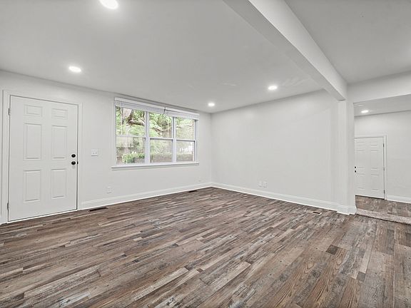 5th image of 203 Jordan Rd