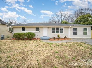 8624 Sharonbrook Dr, Charlotte, NC 28210