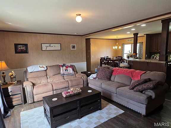 3rd image of 10550 Mill Rd