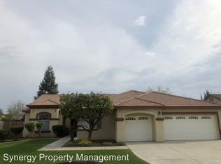 9303 Lake Victoria Dr, Bakersfield, CA