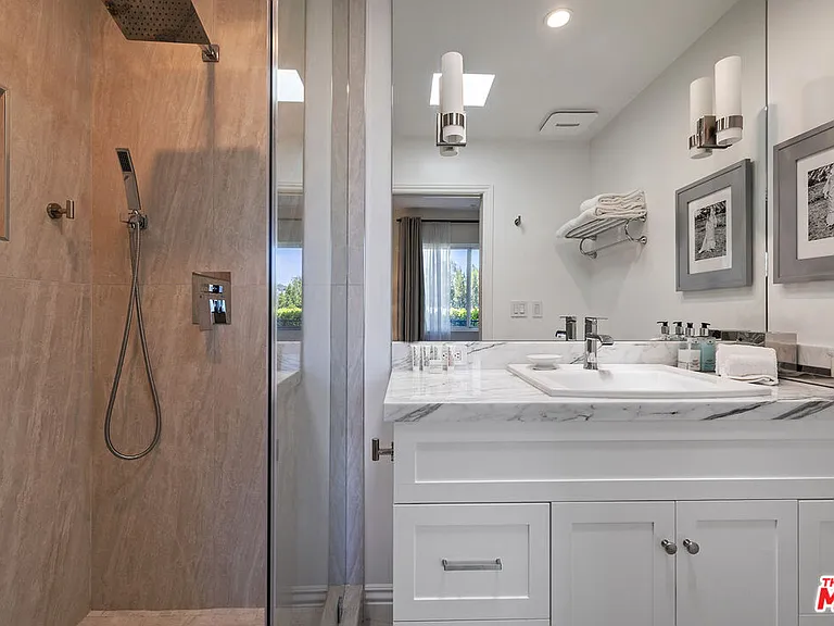 7834 Electra Dr — Photo 40