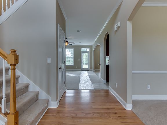 5th image of 101 Finley Hill Ct