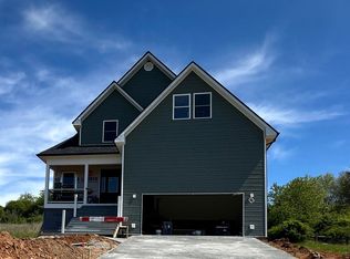 435 Willow Bend Ln, Maxwelton, WV 24957
