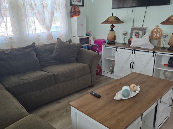 402 E Foothill Blvd, Pomona, CA 91767