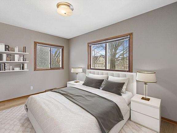 3rd image of 3059-61 N Downer Ave #3