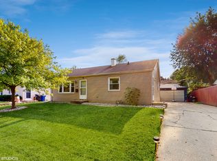 508 Tyler Dr, Carpentersville, IL 60110