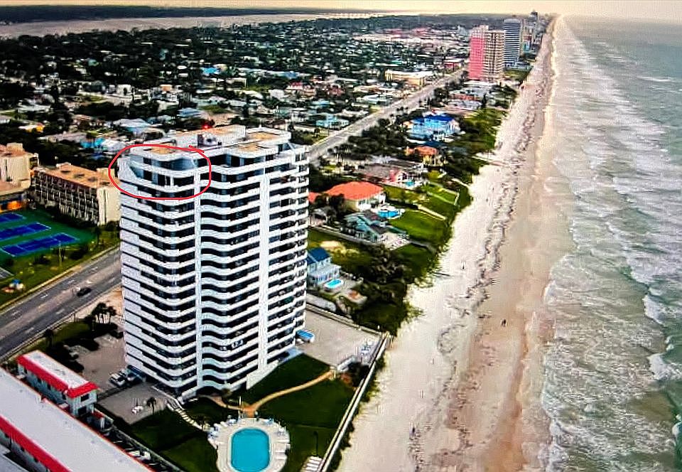 Oceanfront 2 story Penthouse