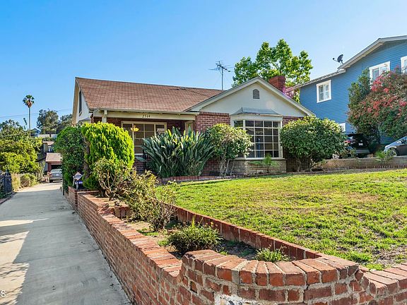 2nd image of 2364 Las Colinas Ave