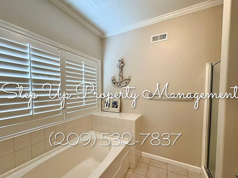 342 Duchess Dr — Photo 16