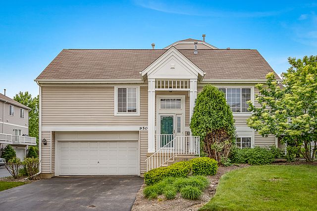 1st image of 950 Mayfair Ct #6-1
