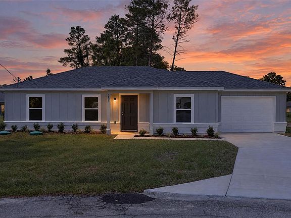 4th image of 251 OAK CIRCLE