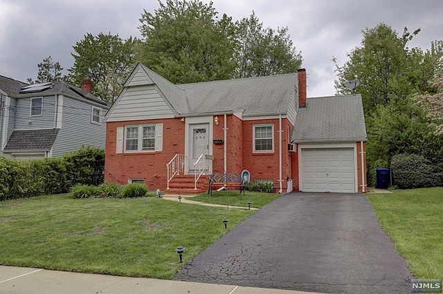 1st image of 496 Parker Ave
