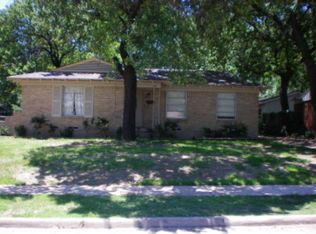 218 E 15th St, Irving, TX 75060