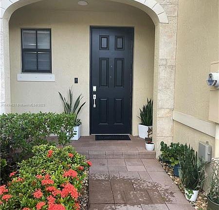 2nd image of 3468 W 106th St #3468