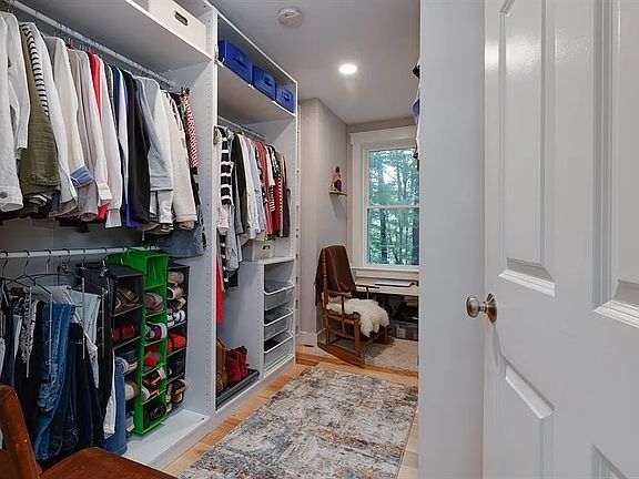 4th image of 59 North Rd #1