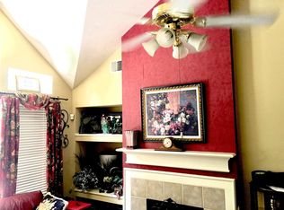 8511 Village Ter, Houston, TX 77040