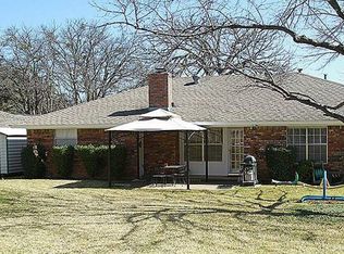 2701 Trail Oak Ct, Arlington, TX 76016