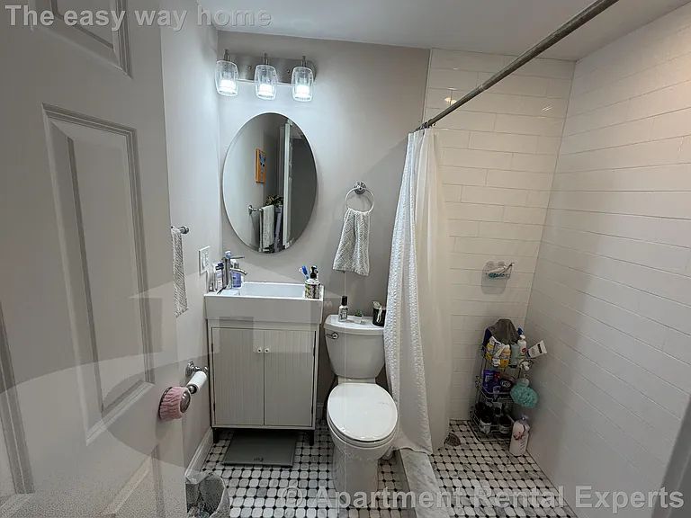 527 Main St #2 — Photo 19