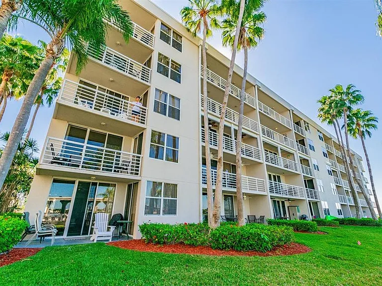 5901 Bahia Del Mar Cir #422 — Photo 20