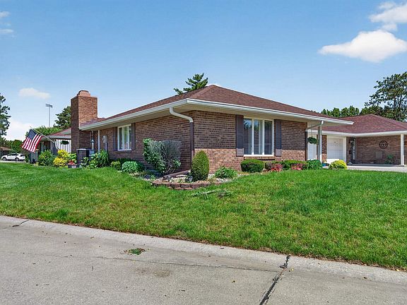 4th image of 865 E Bell Dr