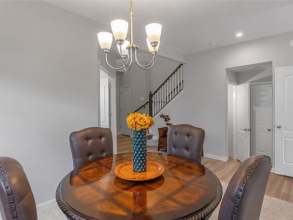 3rd image of 1128 Heathgate Way