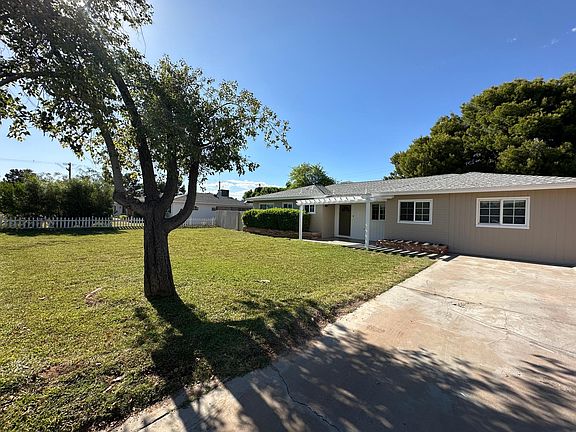3rd image of 5610 E Monterosa St