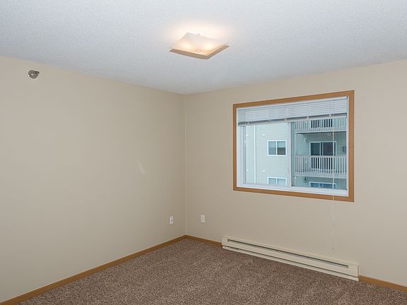 4th image of 3499 13th Ave N #F0e35e1ab